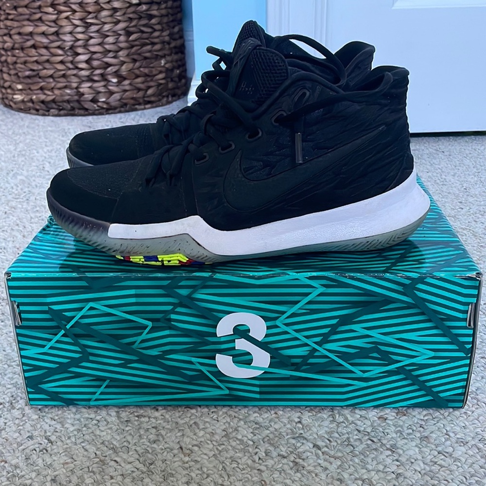 Kyrie 3 “Black Multi”